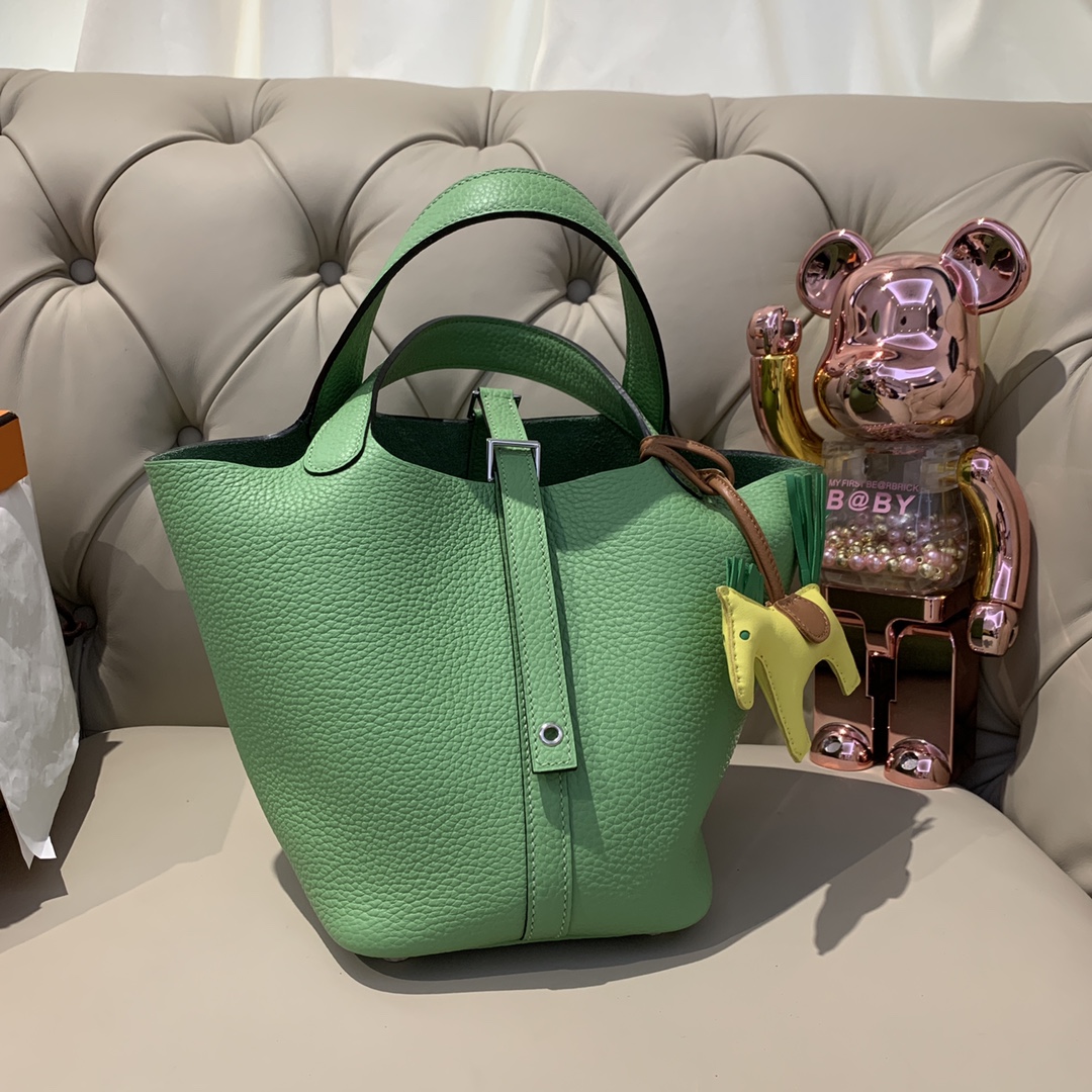 에르메스 피코탄18 아보카도그린 은장 끌레망스 가죽